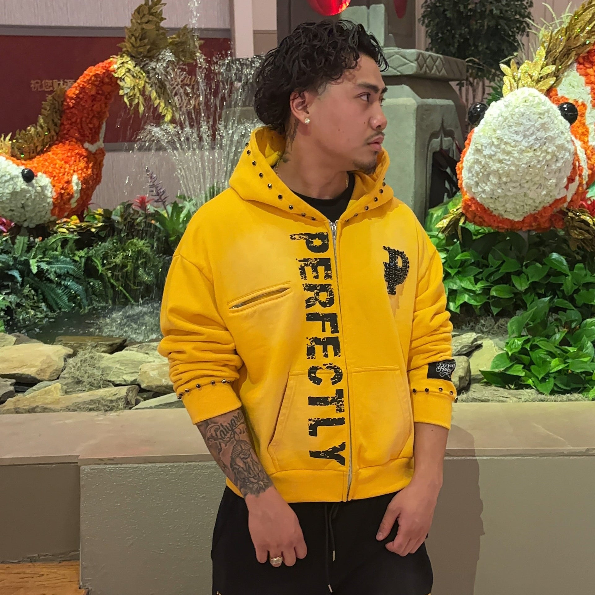 Diamond Vert Sweatsuit - Black x Yellow